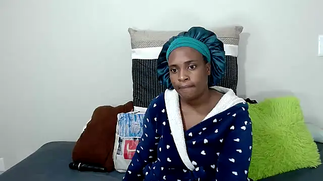 Snapshot of QueenRomaxx1 chatting on October 30, 4:41 pm QueenRomaxx1 online show from October 30, 4:41 pm