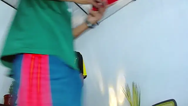 skinny23cm online show from April 1, 7:00 pm