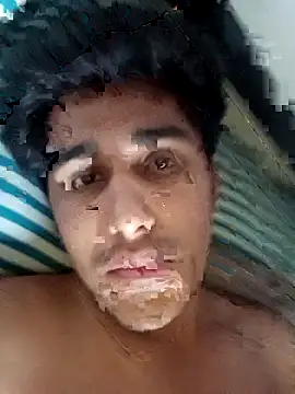 Snapshot of HarryChoudhary21 chatting on November 27, 10:39 am HarryChoudhary21 online show from November 27, 10:39 am