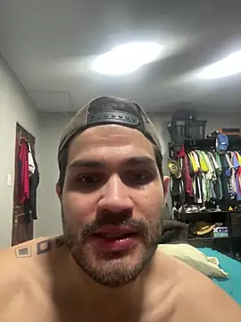 Snapshot of mlkaogato69 chatting on December 16, 7:24 am mlkaogato69 online show from December 16, 7:24 am