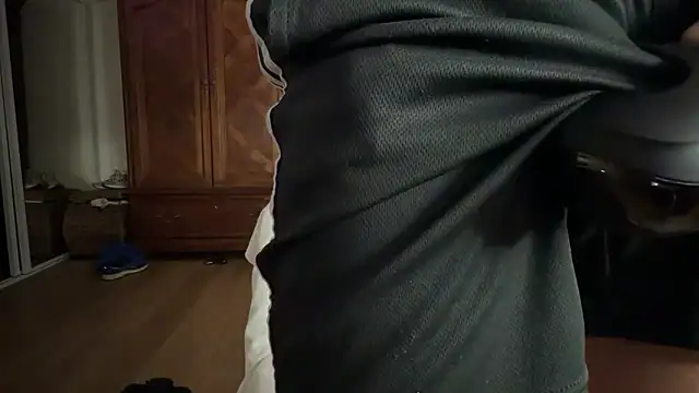 DERTYLAY online show from April 21, 7:17 pm