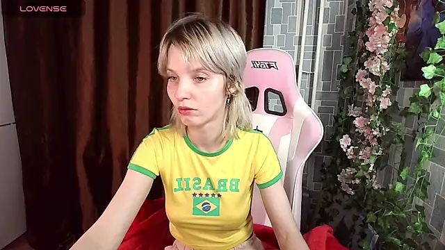 Madelaineses online show from April 24, 3:58 pm