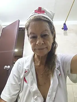 Snapshot of MaryeLunna chatting on June 20, 12:03 am MaryeLunna online show from June 20, 12:03 am