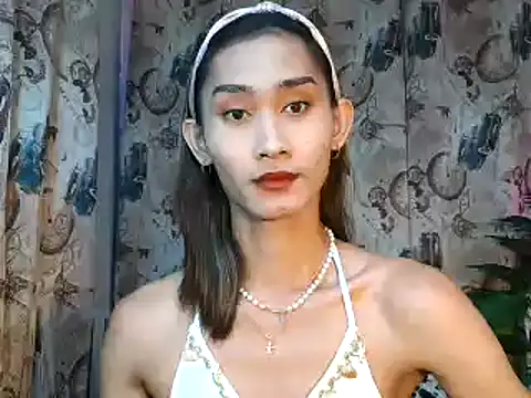 youarea dreamer online show from December 1, 7:30 pm