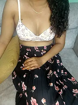 Tamilpallavi online show from January 13, 8:25 pm