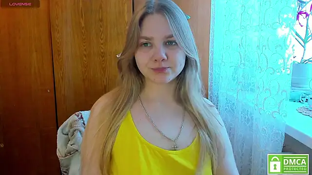 Snapshot of AlinaMors chatting on February 17, 12:01 pm AlinaMors online show from February 17, 12:01 pm