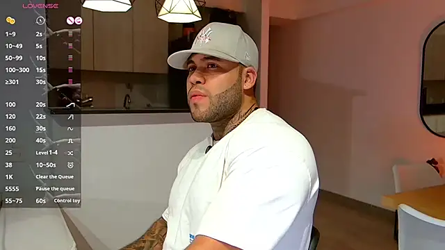 Snapshot of Michael_Salens chatting on October 29, 11:06 pm Michael Salens online show from October 29, 11:06 pm