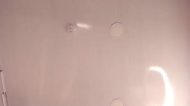 mia kisses2 online show from March 21, 8:19 am