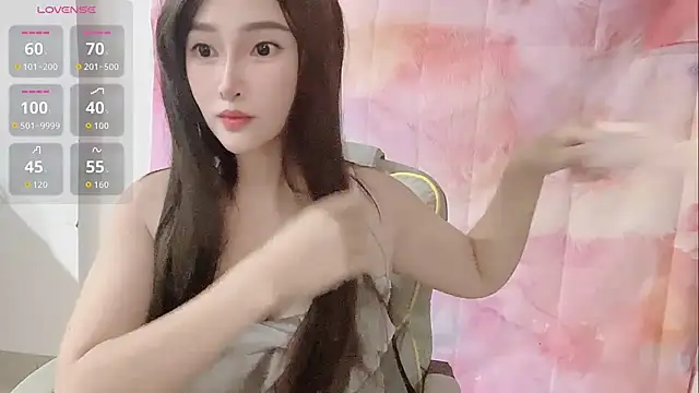 Crush-7ii online show from October 4, 1:53 pm