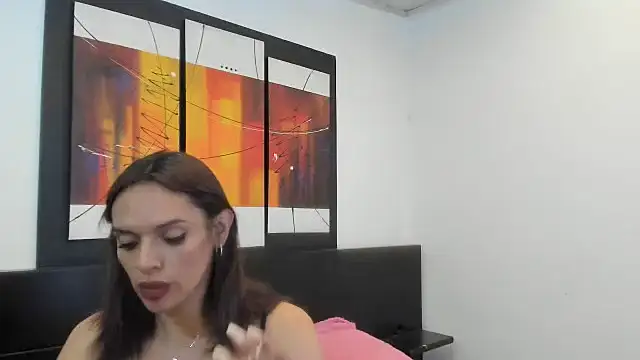 Snapshot of MeganRhyder chatting on October 27, 4:33 pm MeganRhyder online show from October 27, 4:33 pm