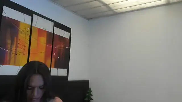 Snapshot of MeganRhyder chatting on November 28, 3:47 pm MeganRhyder online show from November 28, 3:47 pm