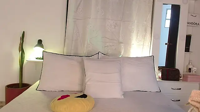 brunoorangel1 online show from September 29, 5:18 pm