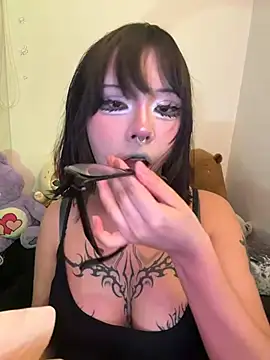 Kitty yukimura online show from July 18, 12:26 am