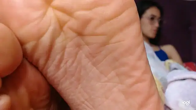 Snapshot of ash_feet chatting on November 29, 3:09 am ash feet online show from November 29, 3:09 am