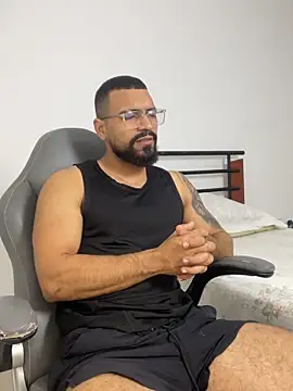 vincentjaxon online show from February 18, 11:50 am