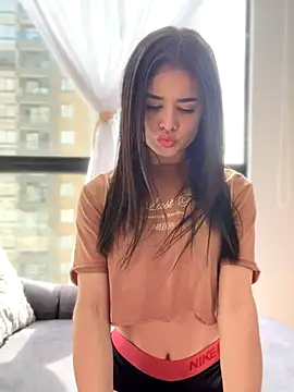 Sofi Leal online show from November 20, 2:50 pm