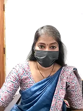 Snapshot of tamil_Sigappu_Roja chatting on April 24, 3:20 am tamil Sigappu Roja online show from April 24, 3:20 am