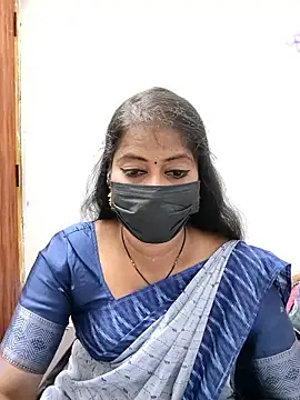 Snapshot of tamil_Sigappu_Roja chatting on May 15, 10:50 pm tamil Sigappu Roja online show from May 15, 10:50 pm