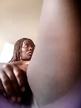 Snapshot of Sweetheart1695 chatting on December 17, 10:10 am Sweetheart1695 online show from December 17, 10:10 am