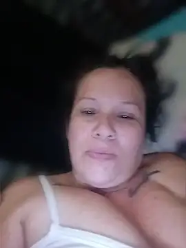Snapshot of SinisterBabe chatting on June 18, 1:37 pm SinisterBabe online show from June 18, 1:37 pm