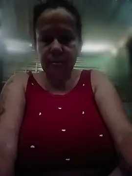 Snapshot of SinisterBabe chatting on July 2, 11:27 am SinisterBabe online show from July 2, 11:27 am