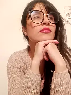 Snapshot of Dana_Rise chatting on January 9, 11:28 pm Dana Rise online show from January 9, 11:28 pm