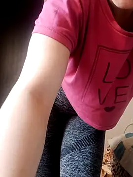 Snapshot of Dana_Rise chatting on February 21, 7:37 pm Dana Rise online show from February 21, 7:37 pm