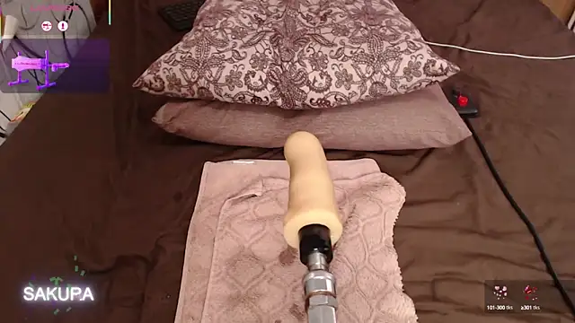 Snapshot of M_I_L_F_A chatting on October 5, 7:39 am M I L F A online show from October 5, 7:39 am