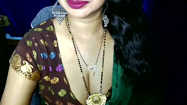 QUEEN SAKHI- online show from June 18, 8:47 am