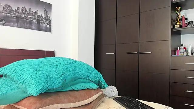 AntonyDAngelo25 online show from January 13, 6:13 pm