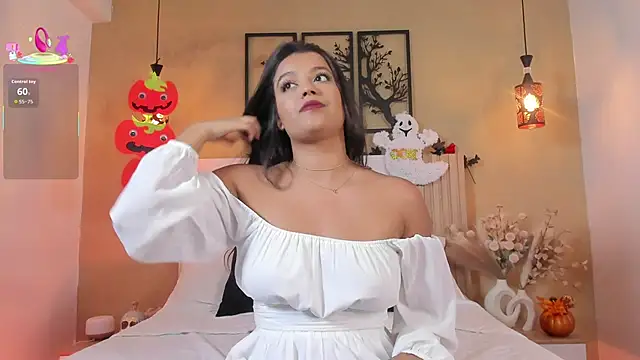 Snapshot of Camila_Bustamante chatting on October 28, 4:42 pm Camila Bustamante online show from October 28, 4:42 pm