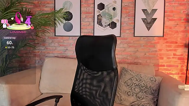 Camila Bustamante online show from April 8, 7:25 pm