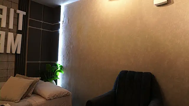 Snapshot of Thiago_Valente chatting on June 6, 1:38 pm Thiago Valente online show from June 6, 1:38 pm