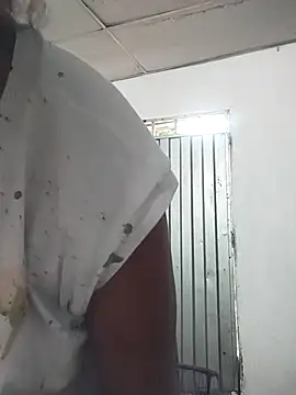 Snapshot of marinita13 chatting on November 25, 1:33 pm marinita13 online show from November 25, 1:33 pm