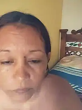 Snapshot of marinita13 chatting on January 12, 4:45 pm marinita13 online show from January 12, 4:45 pm