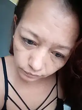 Snapshot of marinita13 chatting on February 25, 12:26 pm marinita13 online show from February 25, 12:26 pm