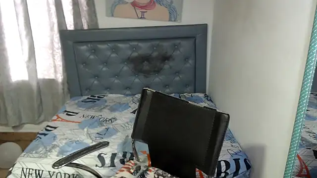 Snapshot of sarah_aguilar chatting on May 2, 4:56 pm sarah aguilar online show from May 2, 4:56 pm