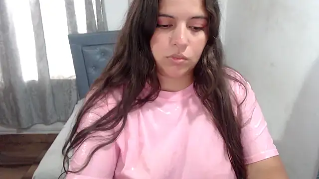 Snapshot of sarah_aguilar chatting on May 31, 6:20 pm sarah aguilar online show from May 31, 6:20 pm