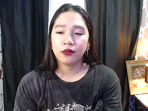 slut clio online show from October 8, 9:07 am