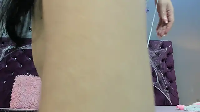 Snapshot of RedAngel1- chatting on October 30, 12:39 pm RedAngel1- online show from October 30, 12:39 pm