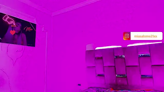 LADY-HOT-SEXY- online show from December 18, 8:48 pm