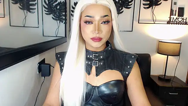 foxclassyramona ts online show from May 9, 11:15 am