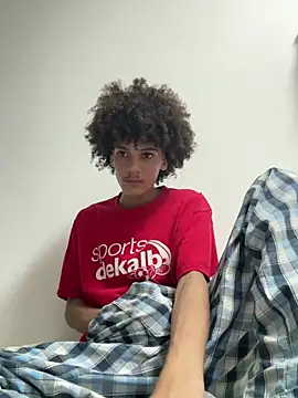 Max Rain online show from December 15, 11:14 am