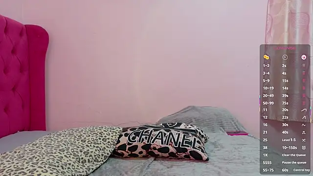 Snapshot of Serenaa_rabbit chatting on October 13, 10:26 am Serenaa rabbit online show from October 13, 10:26 am