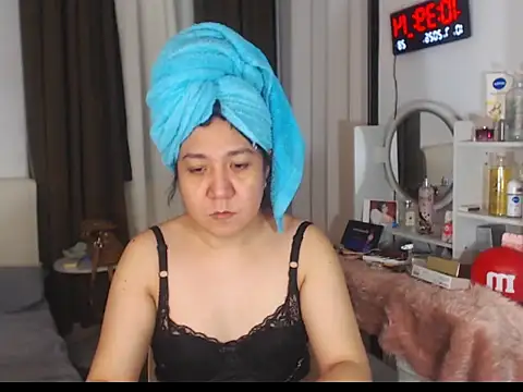 stellahugeX online show from July 10, 2:41 pm