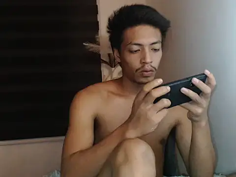 Snapshot of trans_69_ chatting on October 3, 7:00 pm trans 69  online show from October 3, 7:00 pm