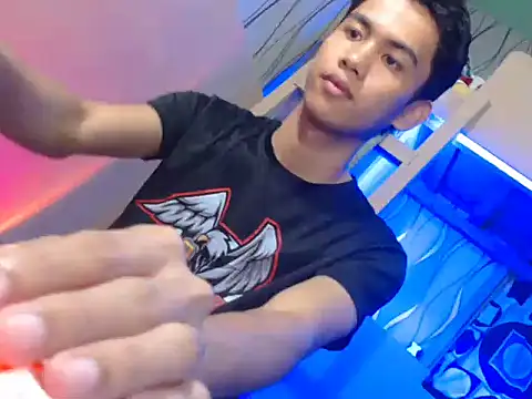 Demure Asian143 online show from October 6, 9:29 am