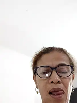 Snapshot of Merybeks chatting on September 14, 10:47 am Merybeks online show from September 14, 10:47 am