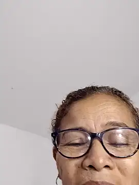 Snapshot of Merybeks chatting on September 15, 10:59 am Merybeks online show from September 15, 10:59 am