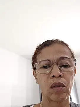 Snapshot of Merybeks chatting on October 16, 10:38 am Merybeks online show from October 16, 10:38 am